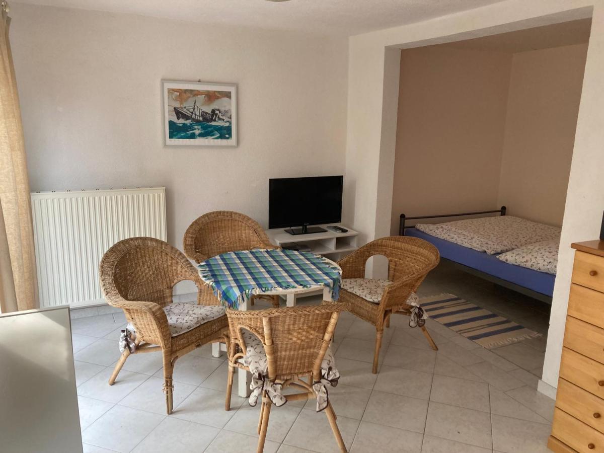 Thur Apartment